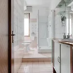 Domusmi Jenner 23 * Milano