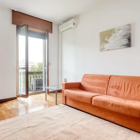Domusmi Jenner 23 Apartment *